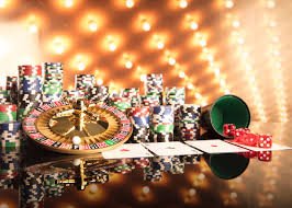 Dua teman menikmati bersama fitur hiburan olahraga dan casino online mastertoto
